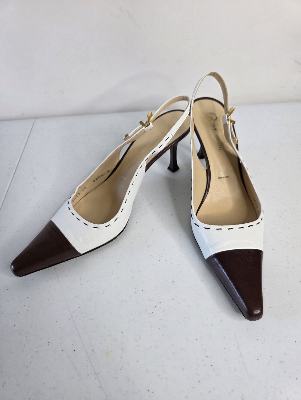 St. John Two-Tone High Heel Pumps Size 10 Vintage Slingbacks Made in Italy Rare - Picture 2 of 14